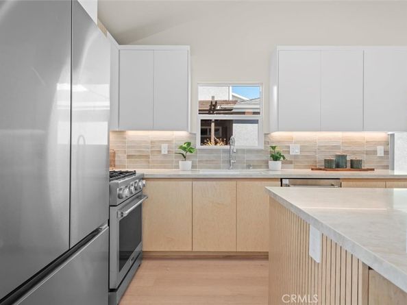 2411 Thomas Avenue, Redondo Beach CA 90278