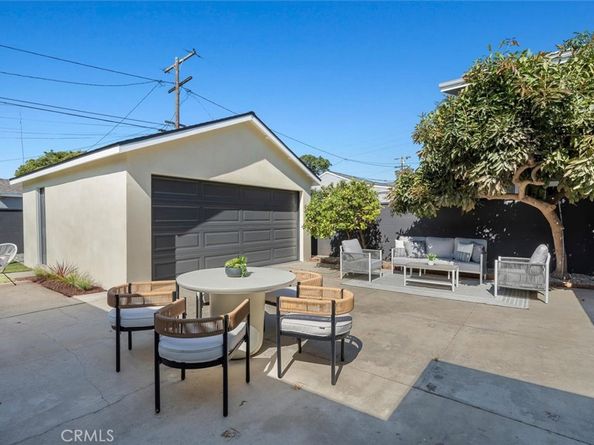 2411 Thomas Avenue, Redondo Beach CA 90278