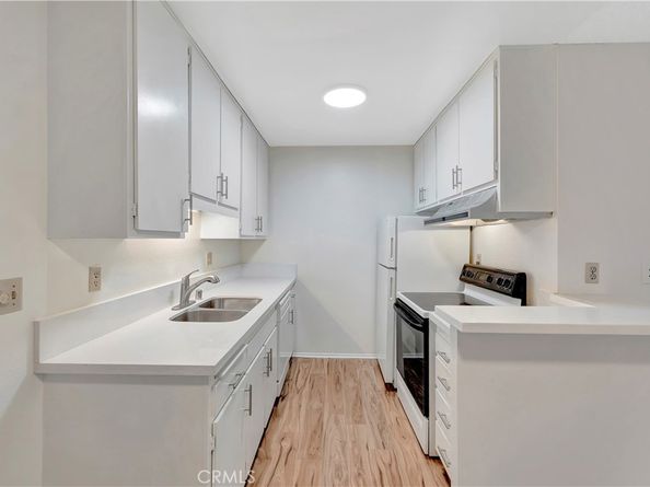 564 N Bellflower Boulevard 316, Long Beach CA 90814