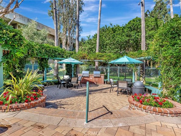 564 N Bellflower Boulevard 316, Long Beach CA 90814