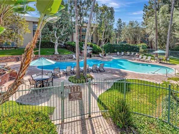 564 N Bellflower Boulevard 316, Long Beach CA 90814