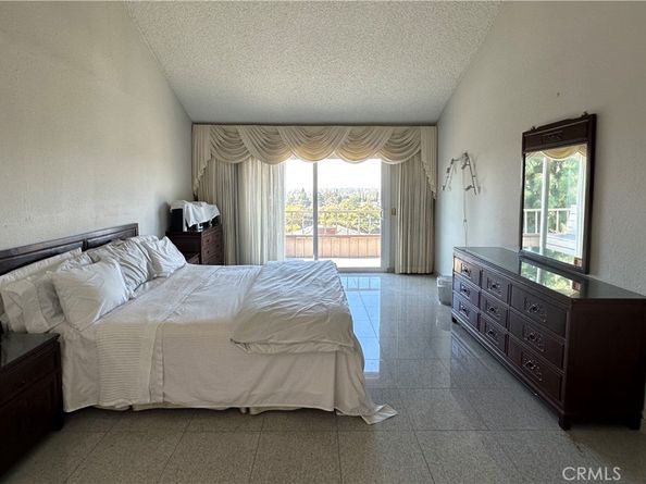 18831 Winnwood Lane, Santa Ana CA 92705