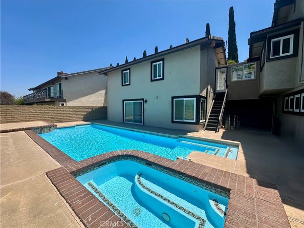 18831 Winnwood Lane, Santa Ana CA 92705