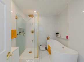 358 S Gramercy Place 201, Los Angeles CA 90020