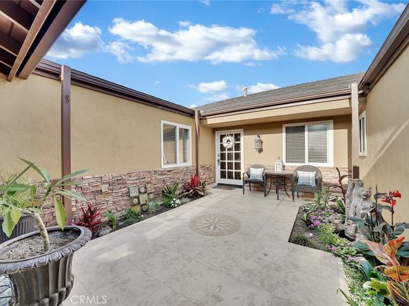 21382 Lemontree, Huntington Beach CA 92646