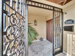 21382 Lemontree, Huntington Beach CA 92646