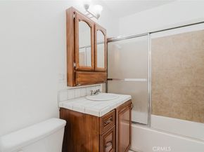 3650 7th Avenue, Los Angeles CA 90018