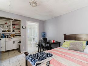 3650 7th Avenue, Los Angeles CA 90018