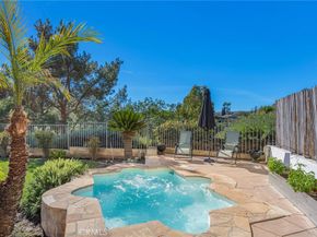 7211 Rockridge Ter, West Hills CA 91307