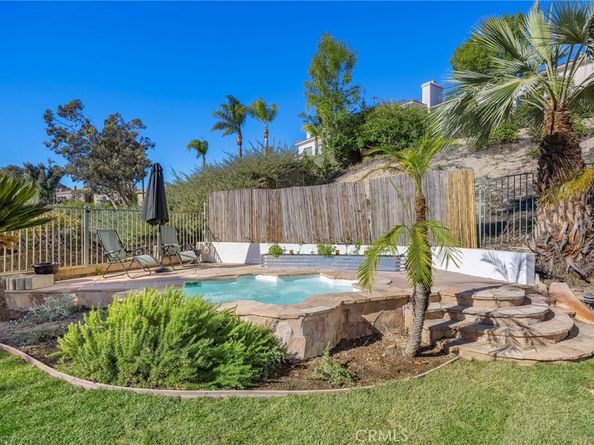 7211 Rockridge Ter, West Hills CA 91307