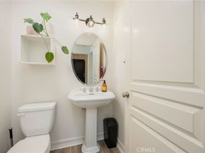 7211 Rockridge Ter, West Hills CA 91307