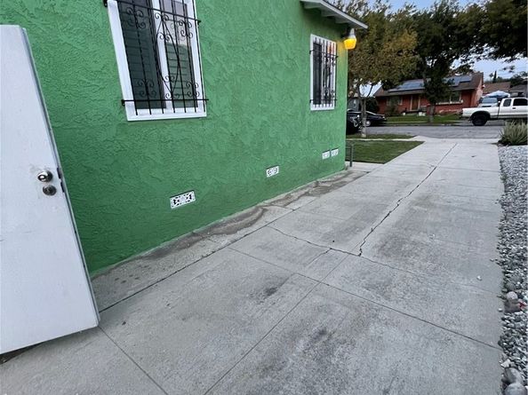 12119 Alvaro, Los Angeles CA 90059