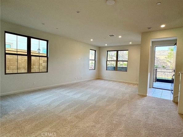 112 Newburry, Irvine CA 92618