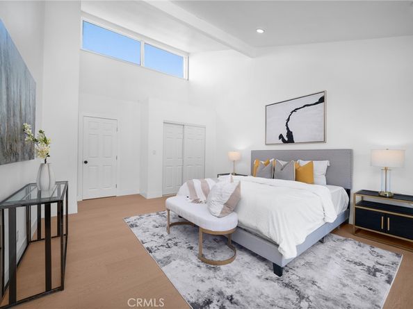 102 Intrepid, Newport Beach CA 92663