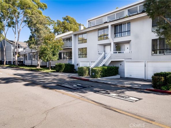 102 Intrepid, Newport Beach CA 92663