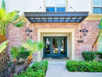 401 S Anaheim Boulevard