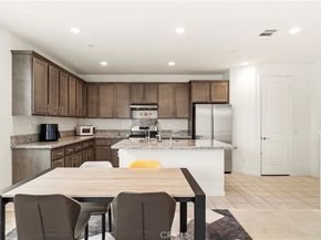 2902 S Halton Paseo, Ontario CA 91761