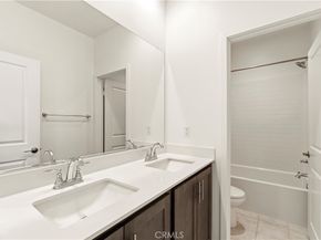 2902 S Halton Paseo, Ontario CA 91761
