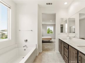 2902 S Halton Paseo, Ontario CA 91761