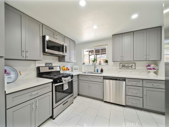 371 S Alexander Avenue, Upland CA 91786