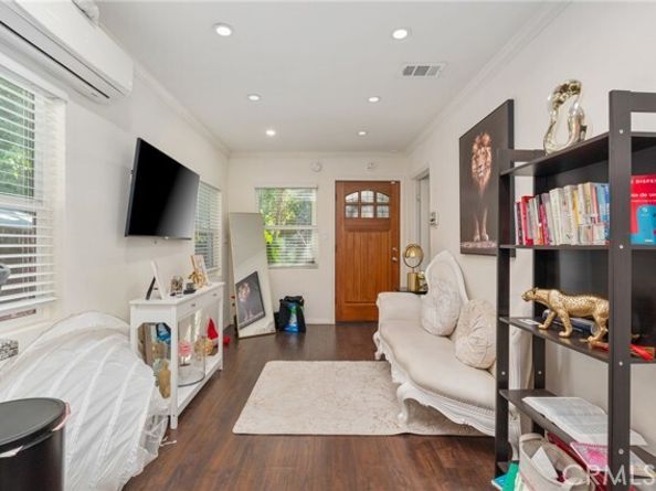 11123 Cumpston Street, North Hollywood (los Angeles) CA 91601