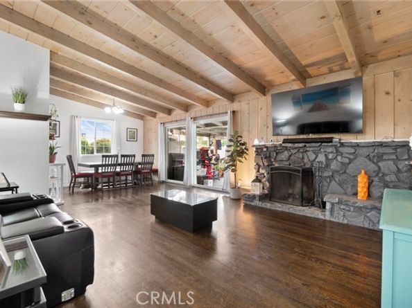 8626 Marklein, North Hills (los Angeles) CA 91343