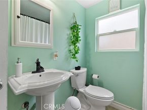 8626 Marklein, North Hills (los Angeles) CA 91343