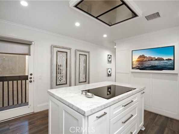5227 Marina Pacifica, Long Beach CA 90803
