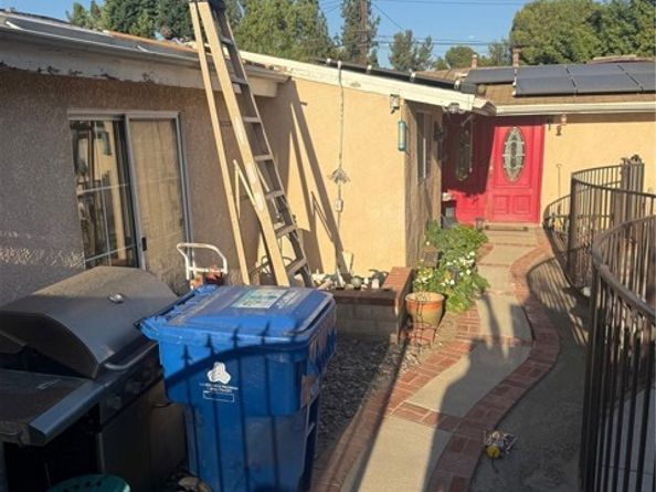 10828 Aqueduct Avenue, Granada Hills (los Angeles) CA 91344