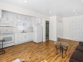 8827 Sylmar Avenue, Panorama City (los Angeles) CA 91402