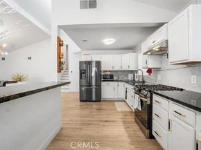 9739 Hillhaven Avenue, Tujunga (los Angeles) CA 91042
