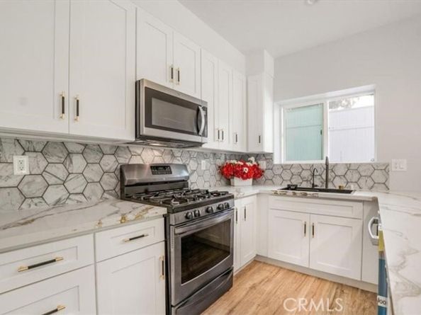 9739 Hillhaven Avenue, Tujunga (los Angeles) CA 91042