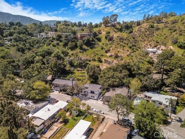 9739 Hillhaven Avenue, Tujunga (los Angeles) CA 91042