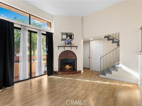 21054 Parthenia 11, Canoga Park (los Angeles) CA 91304