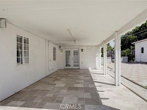 8022 Longridge Avenue, North Hollywood (los Angeles) CA 91605