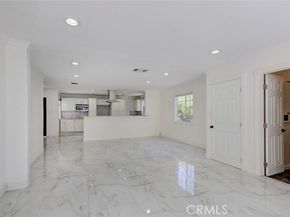 8022 Longridge Avenue, North Hollywood (los Angeles) CA 91605