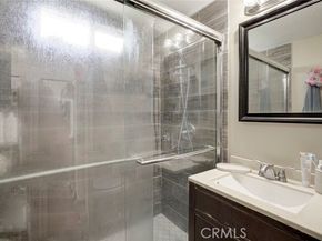 8022 Longridge Avenue, North Hollywood (los Angeles) CA 91605