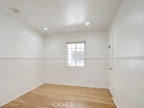 8022 Longridge Avenue, North Hollywood (los Angeles) CA 91605