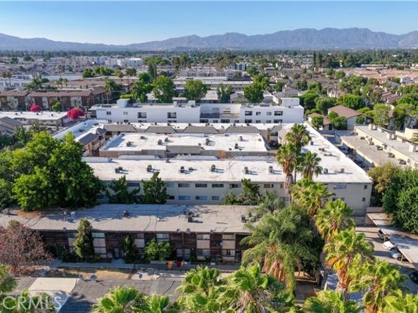 8414 Columbus Avenue 10, North Hills (los Angeles) CA 91343