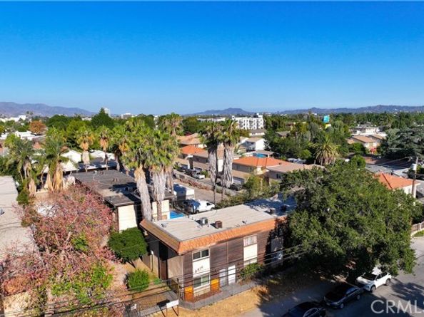 8414 Columbus Avenue 10, North Hills (los Angeles) CA 91343