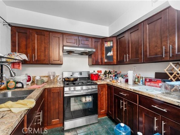 8414 Columbus Avenue 10, North Hills (los Angeles) CA 91343