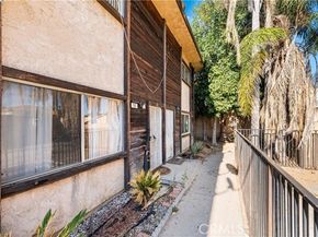 8414 Columbus Avenue 10, North Hills (los Angeles) CA 91343