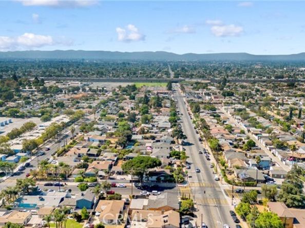 13286 Terra Bella Street, Pacoima (los Angeles) CA 91331