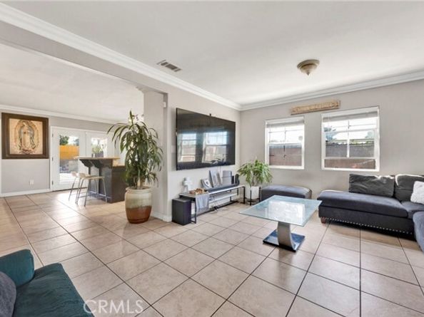 13286 Terra Bella Street, Pacoima (los Angeles) CA 91331