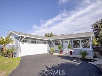 10330 Hillview