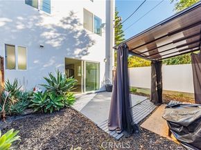 1121 N Berendo, Hollywood (los Angeles) CA 90006