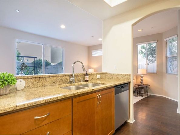 9562 Sundance Street, Pacoima (los Angeles) CA 91331