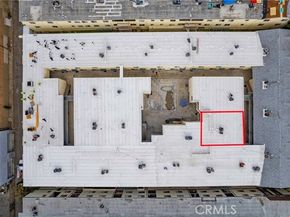 7035 Woodley 205, Van Nuys (los Angeles) CA 91406