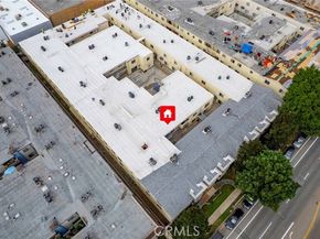 7035 Woodley 205, Van Nuys (los Angeles) CA 91406