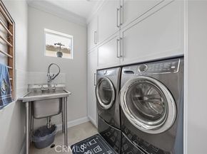 4689 Holly Avenue, Long Beach CA 90805
